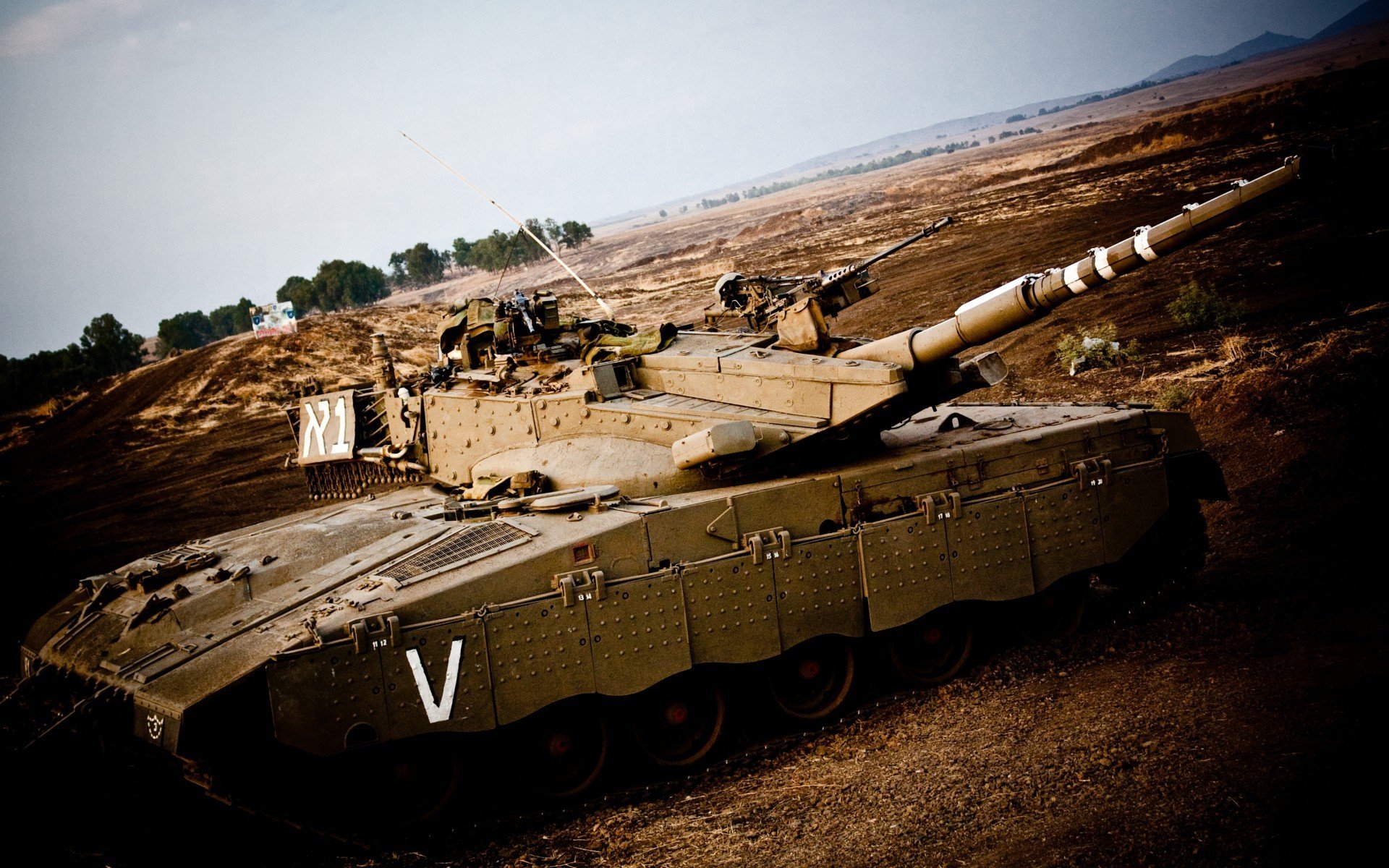 墨西哥队前锋马丁内斯在巴黎奥运会上表现出色，墨西哥产的马丁