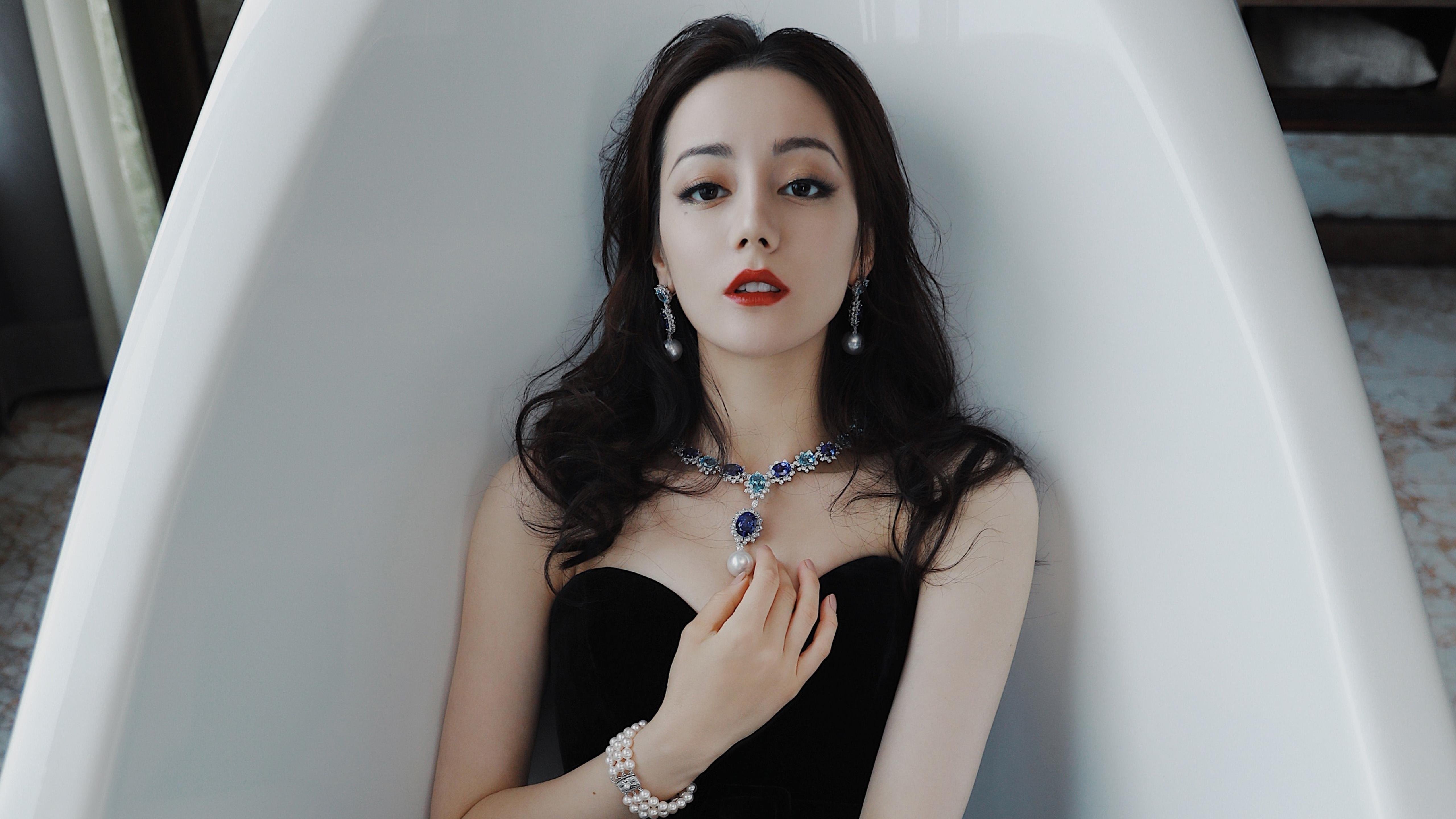 社区足球活动丰富多彩,推动全民健身行动,足球进社区活动策划书