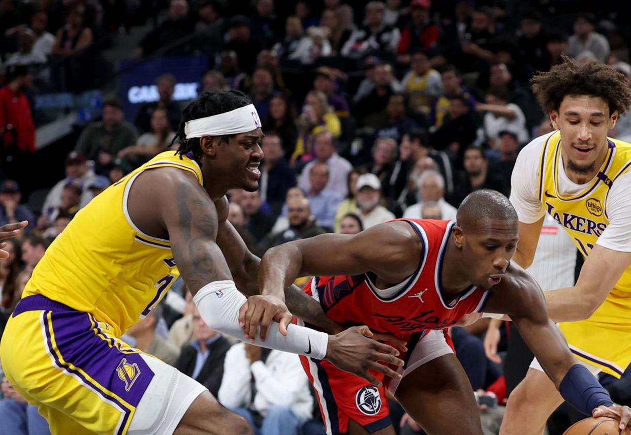 包含爱游戏体育：湖人队新赛季：雷迪什表示将提升防守效率的词条