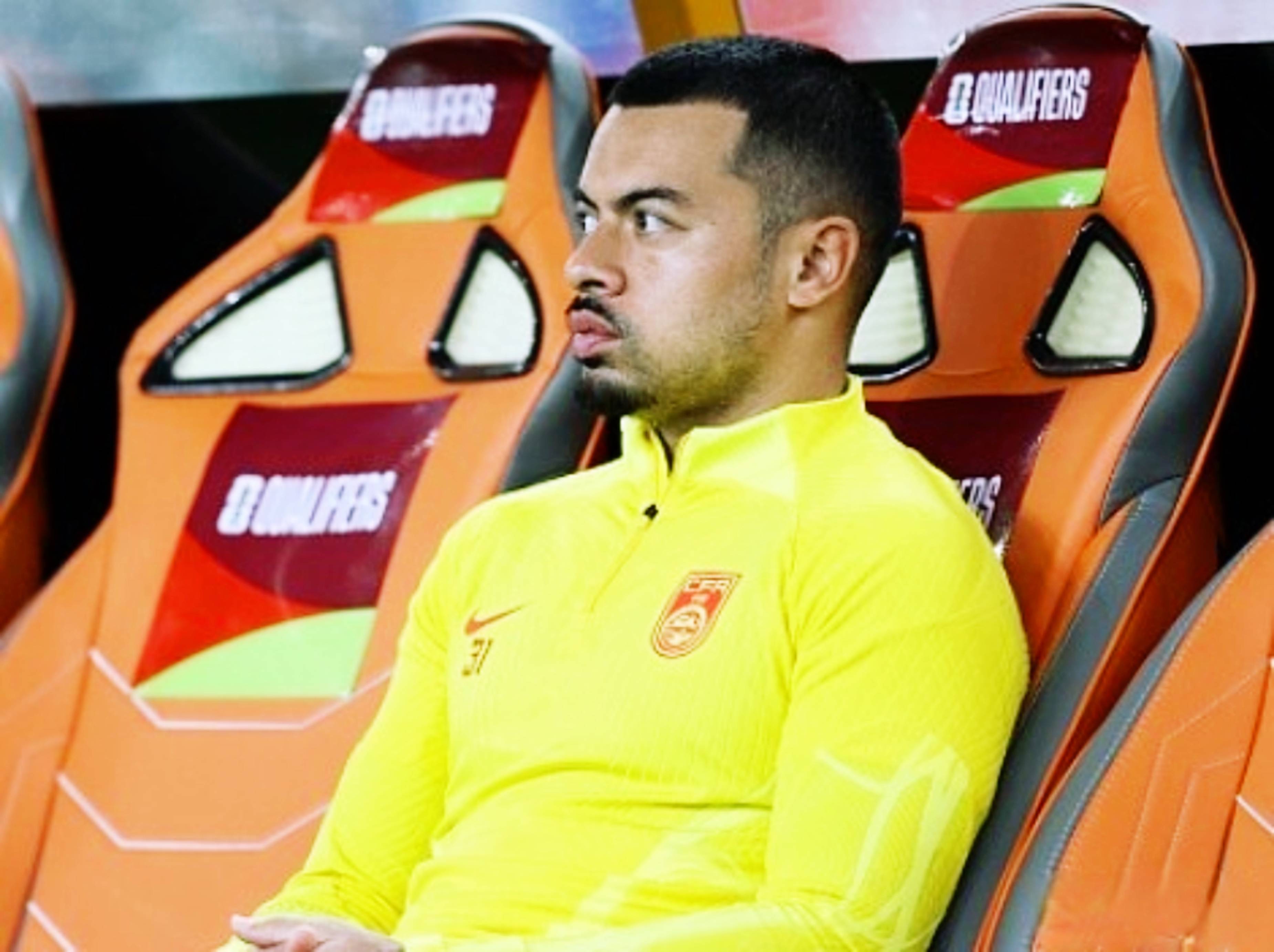 关于爱游戏体育:归化球员艾克森“英雄迟暮”，球迷：廉颇老矣，尚能饭否？的信息