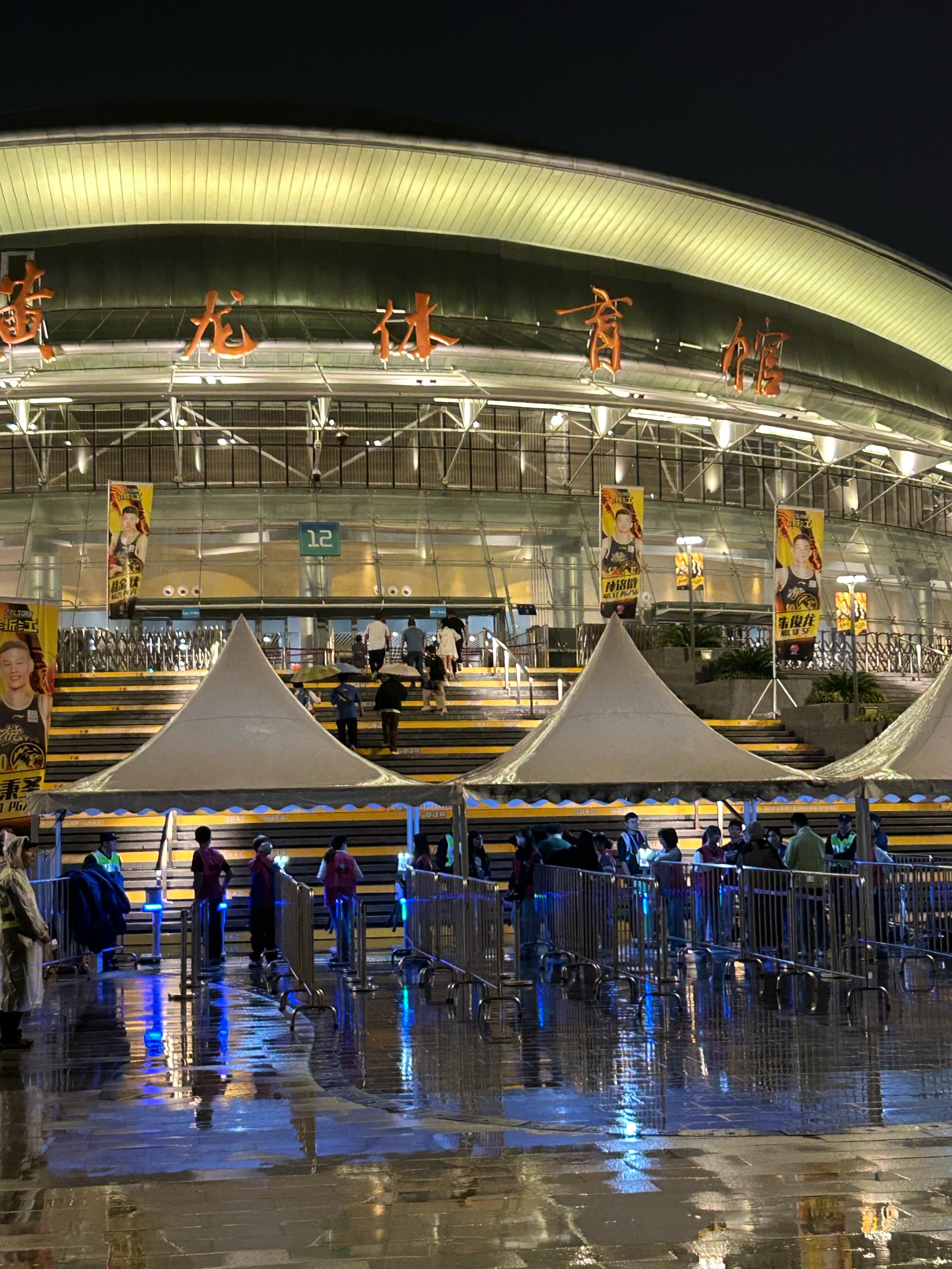 爱游戏体育：CBA选秀：落选秀的梦想，坚持不懈，终将闪耀的简单介绍