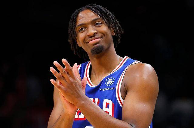 关于爱游戏体育：76人队新赛季：马克西表示将提升篮板球保护的信息